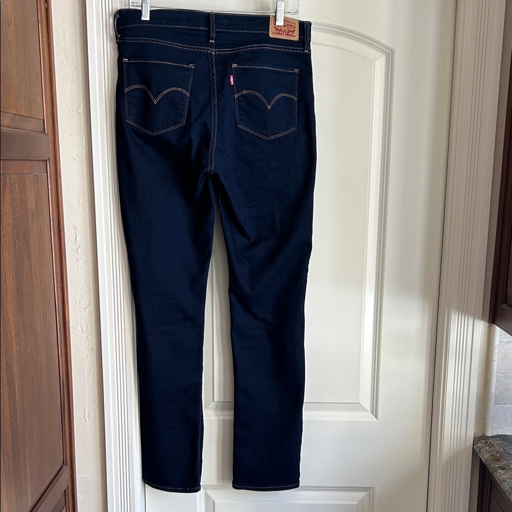 Levi’s High Rise Straight Jeans. Size 31 - Picture 2 of 2